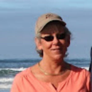 Meet your Posher, Laurie